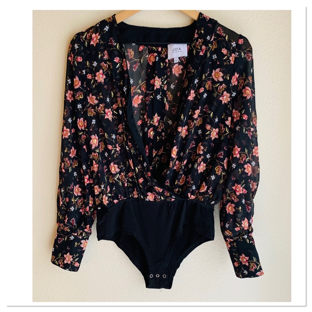 J.O.A Wrap Bodysuit Top Black Red Gold Metallic Medium